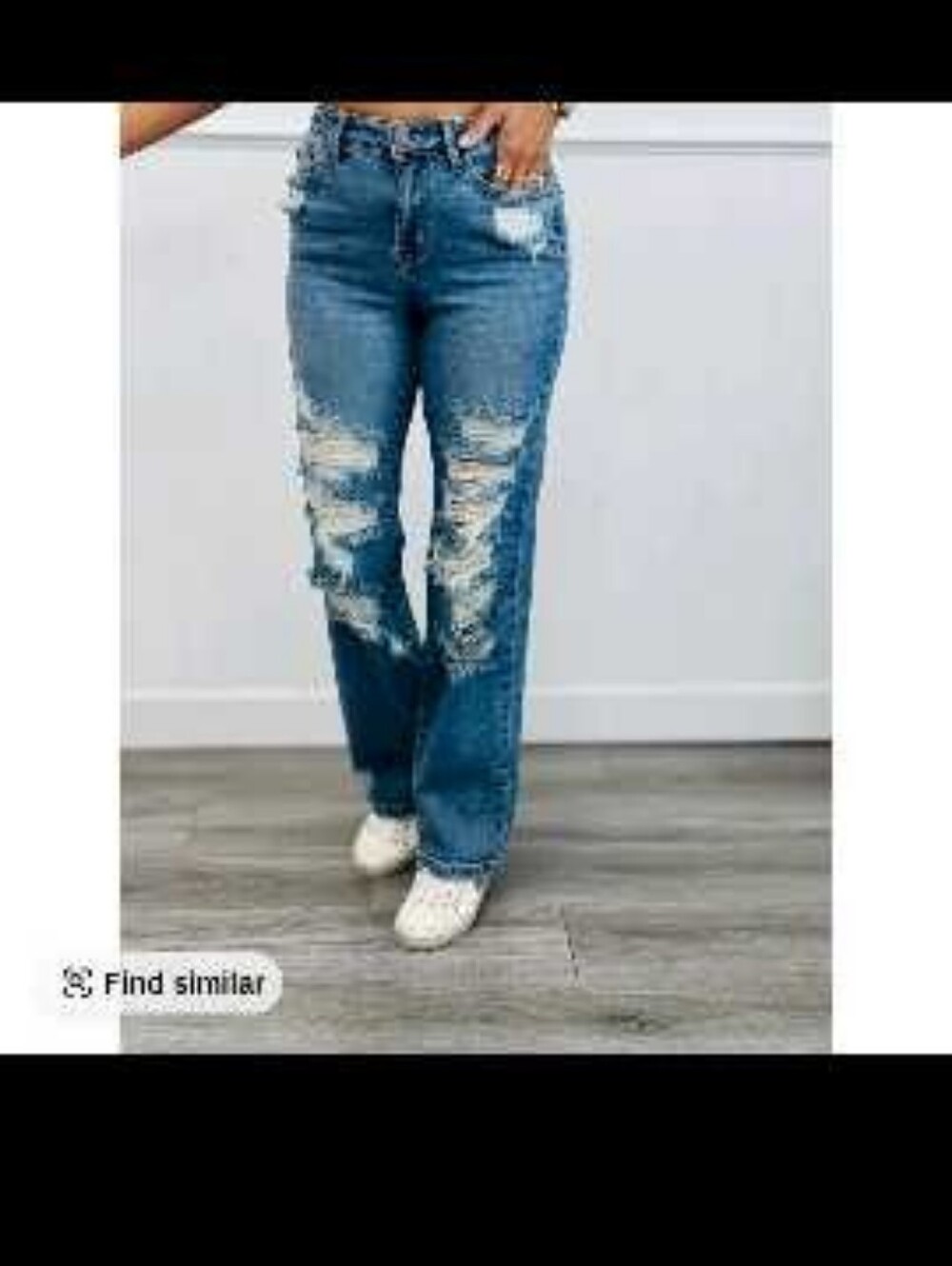Distressed Straight Leg Jeans in Blue